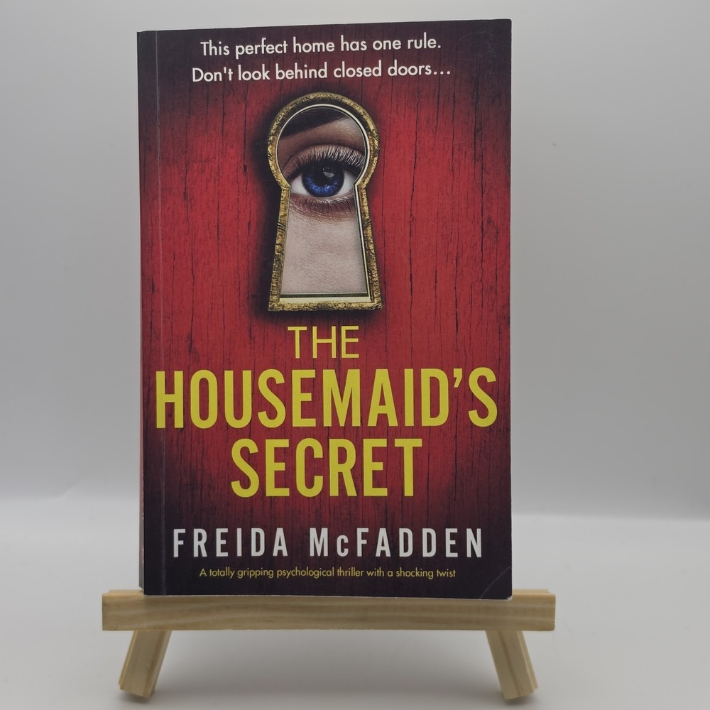 The Housemaids Secret Psychological Thriller Book 9781837901326 Freida Mcfadden